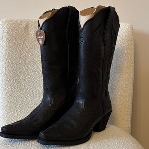 Ariat Women's Black Round Up Collin’s Cowboy Boots